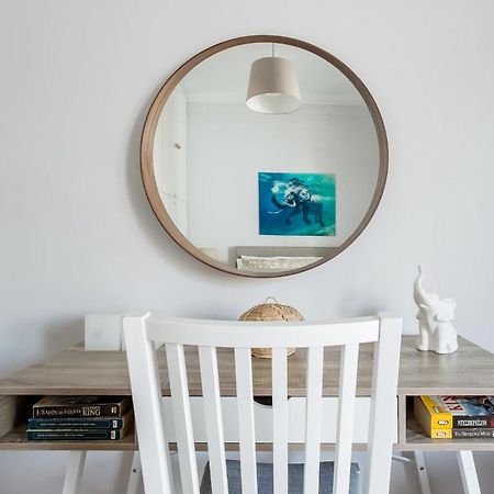 Romantic Love-Nest Studio Near Acropolis & Metro أثينا المظهر الخارجي الصورة